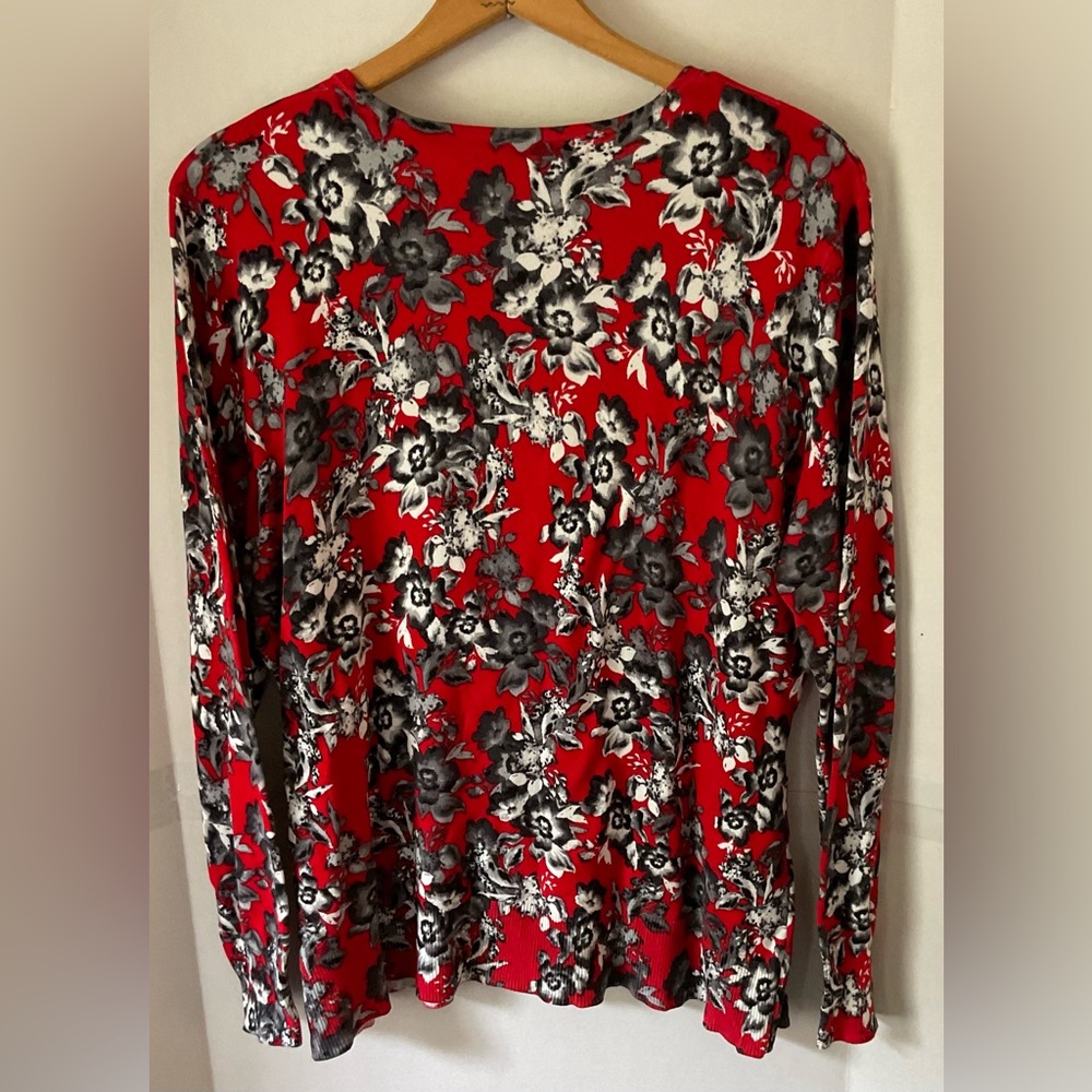 Emaline XL rad and black floral cardigan - Picture 6 of 10